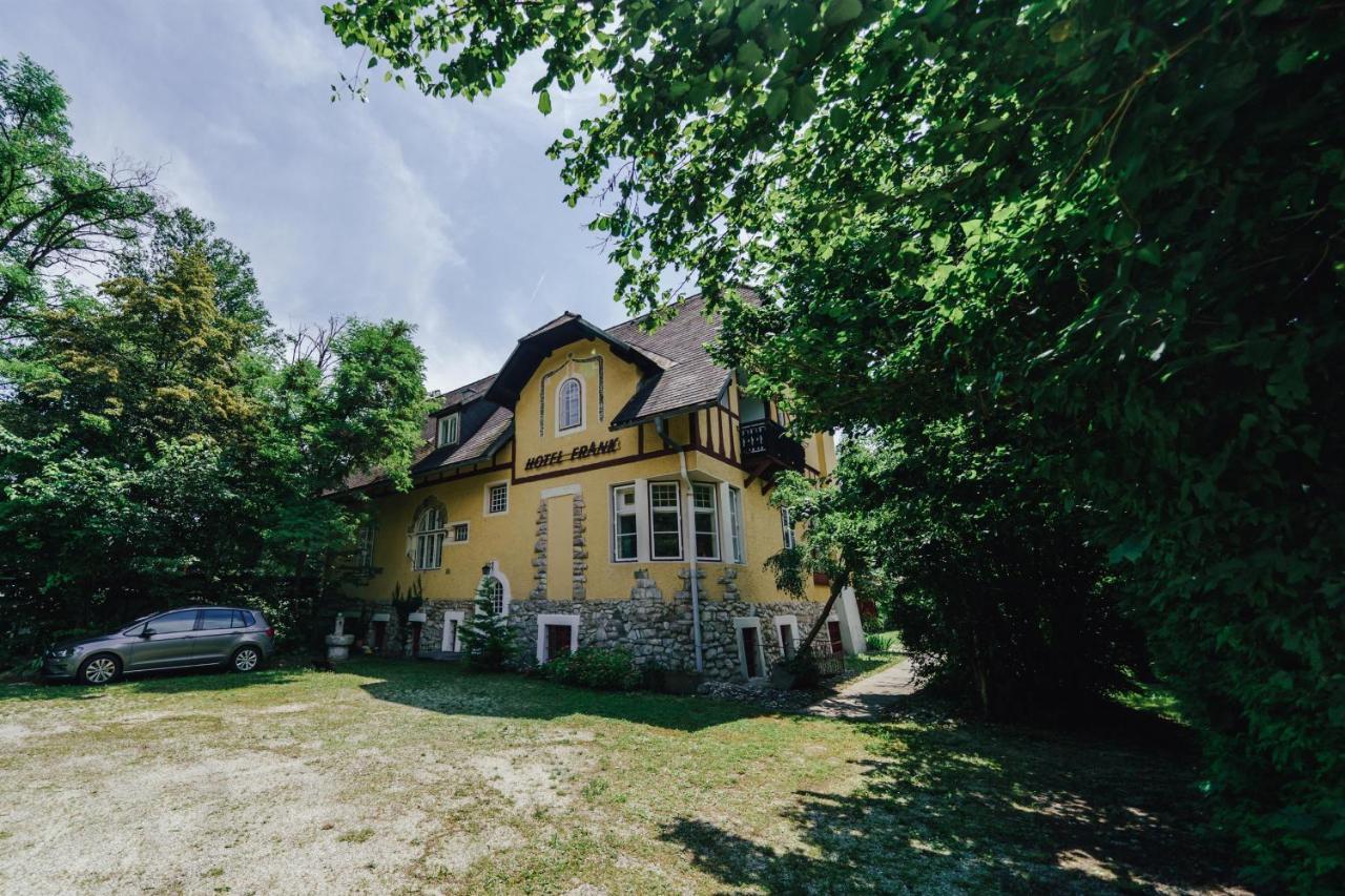 Gaestehaus Frank Hotel Velden am Woerthersee Exterior photo