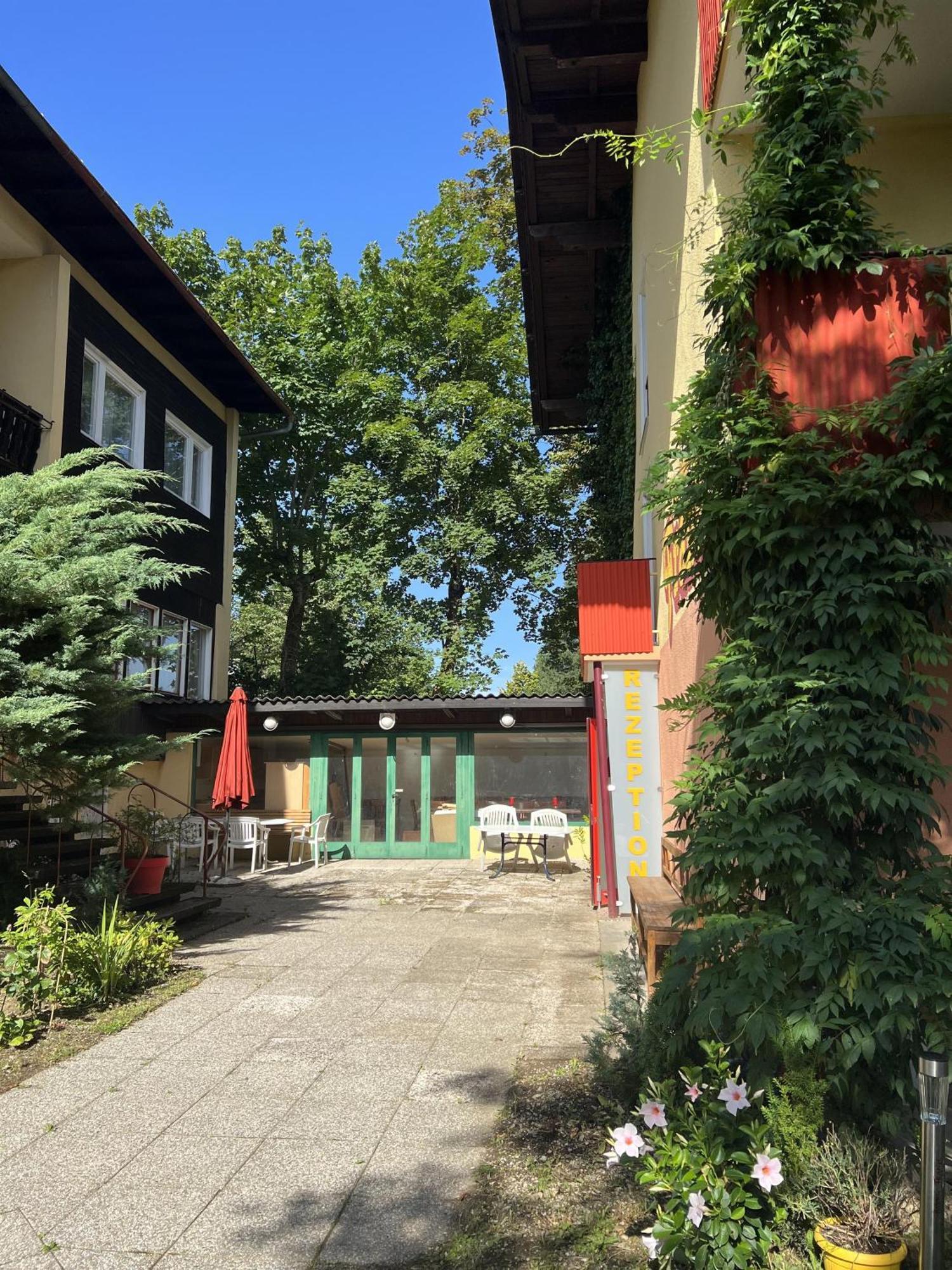 Gaestehaus Frank Hotel Velden am Woerthersee Exterior photo